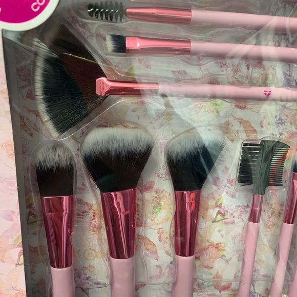 Make up brushes set 10 pieces pink lovers! - Picture 3 of 5
